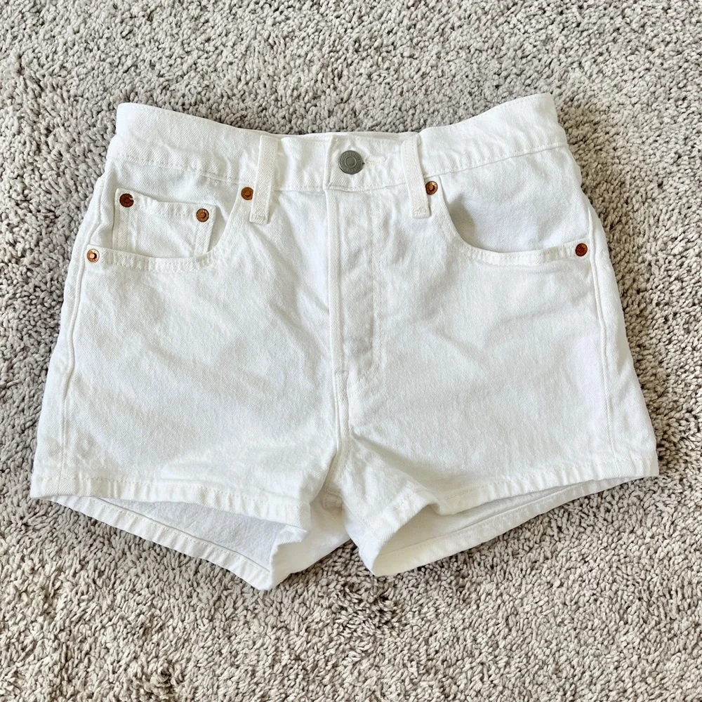 Levi’s Premium 501 White Shorts - Picture 1 of 6